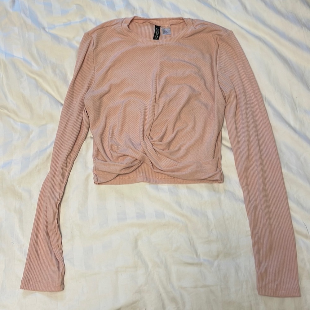 H&M Divided Top. Size Medium